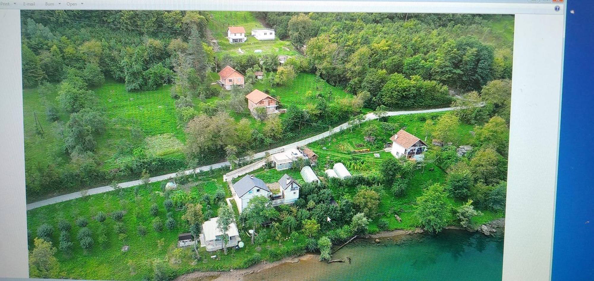 Vikendica Pored Drine Foca Handici Habitación foto